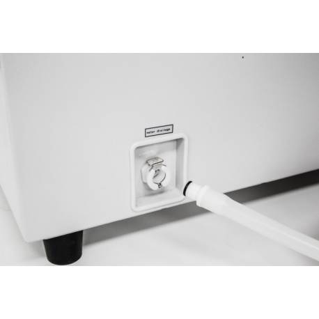 Dettaglio tubo svuotamento bagnomaria con scuotimenti