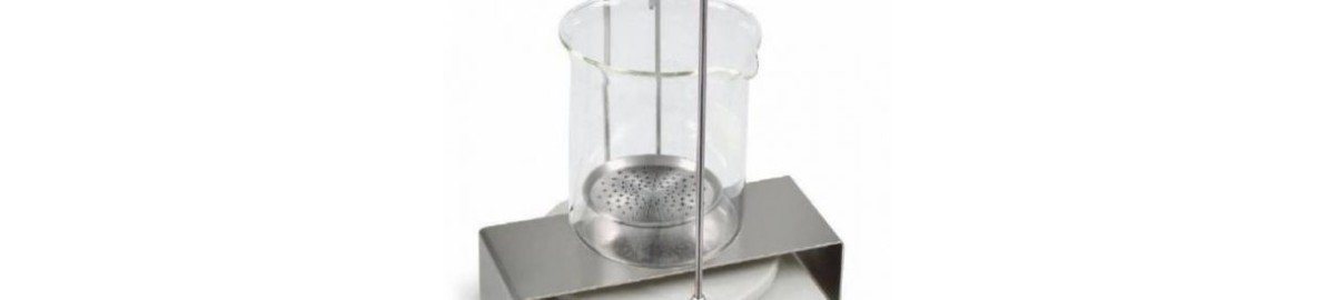 Come determinare la densità di solidi e liquidi con la bilancia